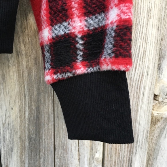 NWT Forever 21 Tartan Plaid Sweater Red S - Picture 10 of 13